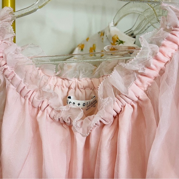 Alice + Oliva Pink blush blouse size S - Picture 7 of 8